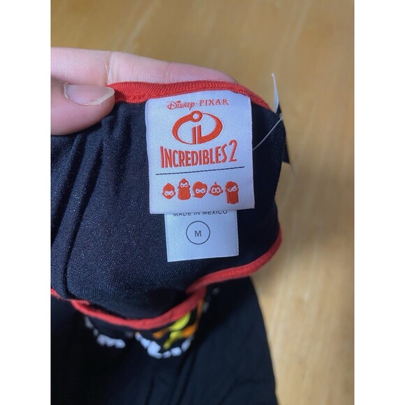 NEW Disney Pixar The Incredibles I Am Incredible Tank Top Womens M 19pit2pit - Picture 3 of 6